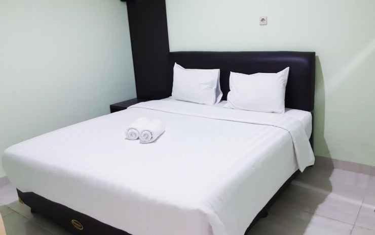 Aquina House Hotel Bogor Exterior photo